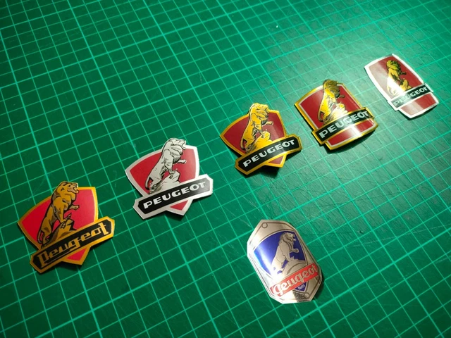 STICKERS PLAQUES HEADBADGE PEUGEOT support aspect métal brillant