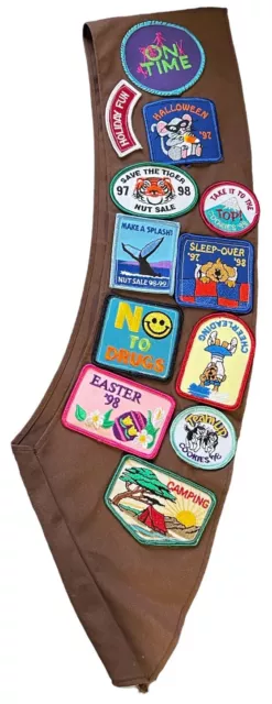 Brownies Girl Scouts USA Sash With sewn Patches And Pins FREE SHIPPING