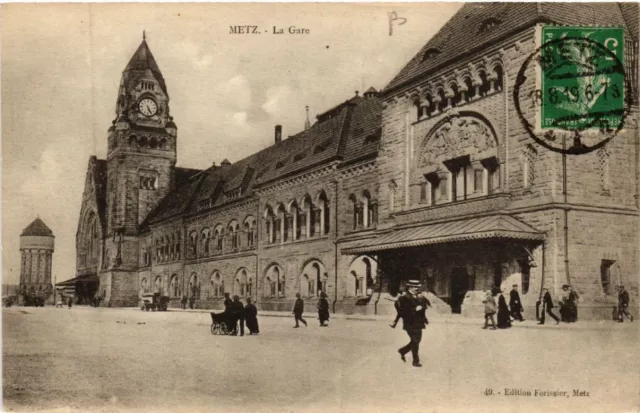 CPA AK METZ - La Gare (651102)