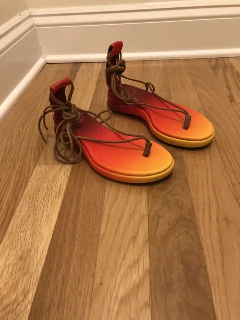 Chloe best sale wave sandal