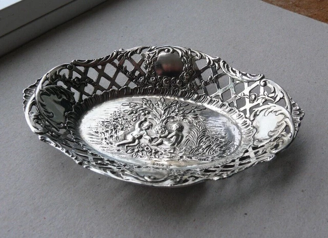 Piatto per dolci. Argento 835.  Christoph Widmann. Pforzheim Germania.