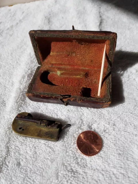 Antique Civil War Era Fleam Bleeder Medical Tool with case - missing cutter
