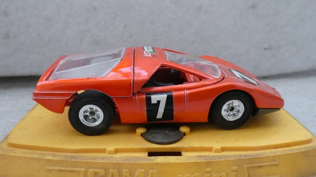 Miniature - Pilen Intermecchanica - Indra Mod 343 - Escala