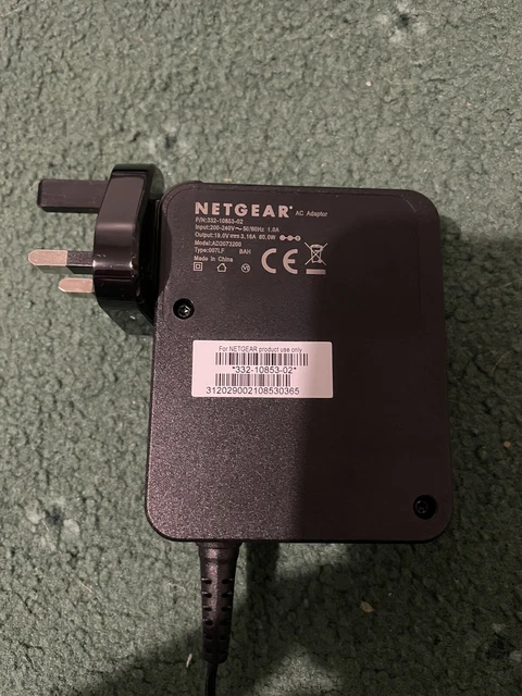 Netgear Nighthawk C6 AC3200 TRI-Band router. Model R8000 3