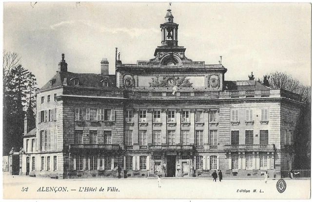 ALENCON 61 L'Hôtel de Ville animated CPA written June 27, 1916 Edition M. L