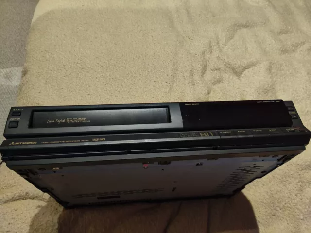 Mitsubishi HS-B11 DX 3 Head VIDEO Cassette Recorder VHS Player- PLEASE READ DESC