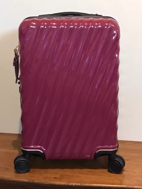 Tumi 19 Degree International EXPANDABLE Carry On BERRY Spinner NEW!