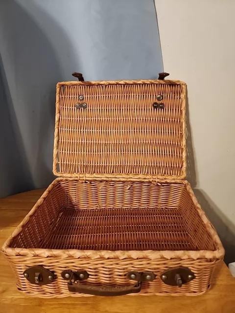 Vintage 1970s Woven Wicker Picnic Basket  Suitcase Style w/Handles, Closures