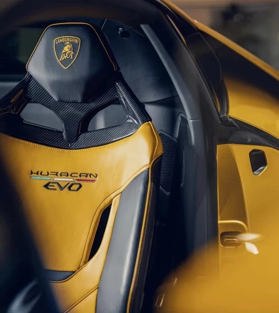 LAMBORGHINI HURACAN EVO Carbon Fiber Seats | For STO Performante