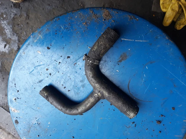Distributor tube jcb 3 cx / #G 2C2 6904
