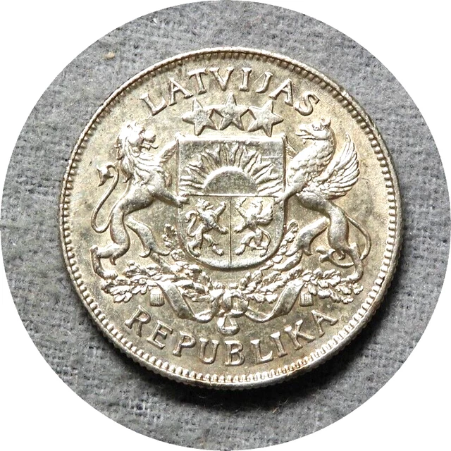 elf Latvia 1st Republic 2 Lati 1926   Silver  kl08