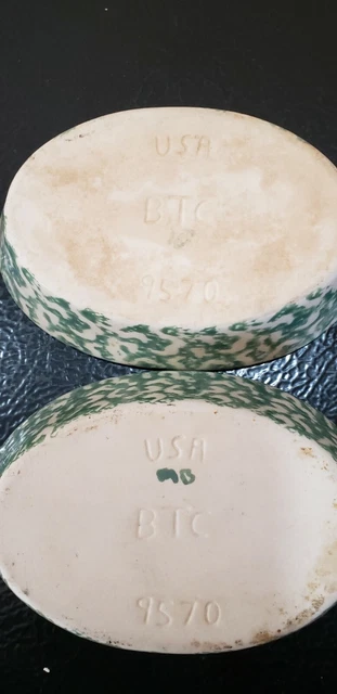 2 BTC USA 9570 Green Spongeware Oval Bowl 51/2 by 33/4 inch