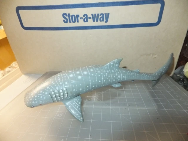Safari Ltd  WHALE SHARK Monterey Bay Aquarium 1991 Marine Animal Big 10" Figure