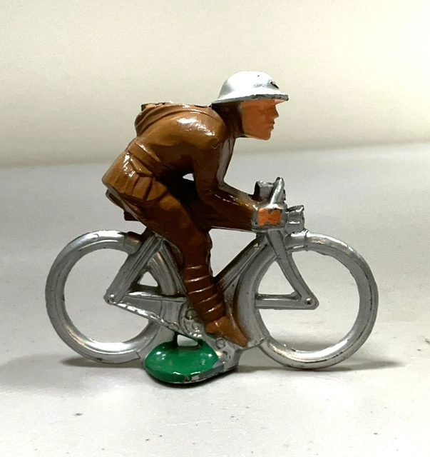 BRUYERES ± 1935 - public local à une course cycliste - Archives Herve