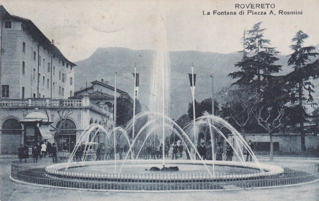 Trento - Rovereto - La Fontana di Piazza A. Rosmini - fp vg 1923