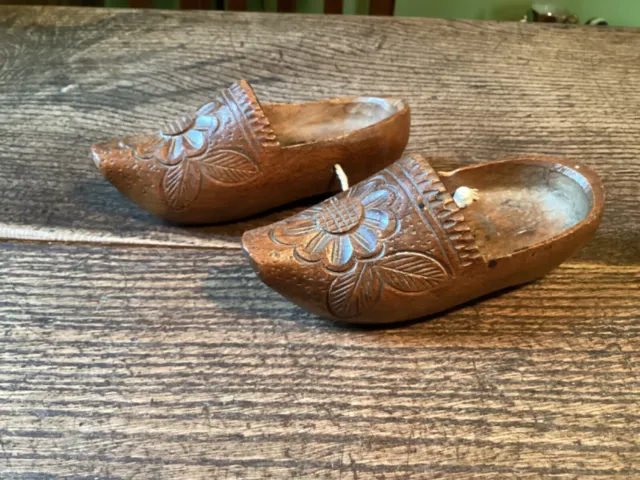 Pair Antique Hand Carved Souvenir Wooden Miniature Clog Shoes 14cm