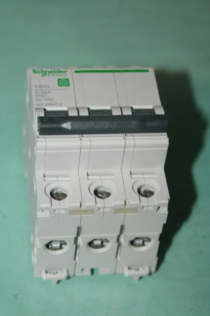 Disjoncteur SCHNEIDER Acti9, iC60H 3P 16A courbe C 10KA A9F87316 sans emballage Disjoncteur SCHNEIDER Acti9, iC60H 3P 16A courbe C 10KA A9F87316 sans emballage