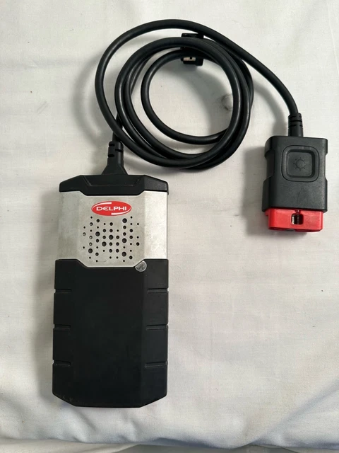Ex demo Delphi DS150e con software per auto e veicoli commerciali leggeri o camion