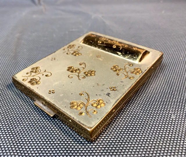 Broche Ancienne Fleurs En Métal Doré 2,5x2,5 Cm – Occasion Vintage