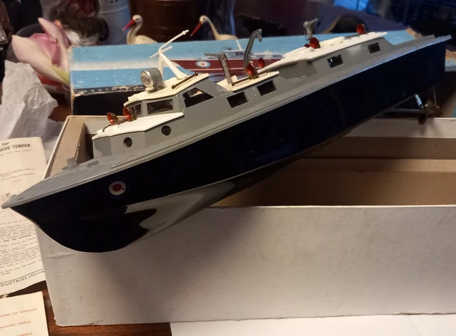 jouet bateau ancien Vosper en boite no jep