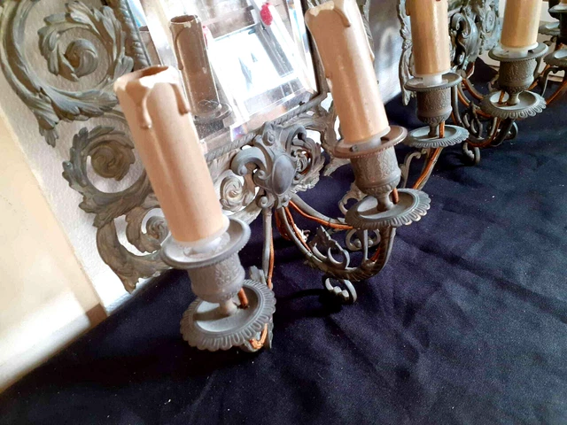 Ancienne paire d'appliques murale 3 feux , en bronze , avec miroir Renaissance 4
