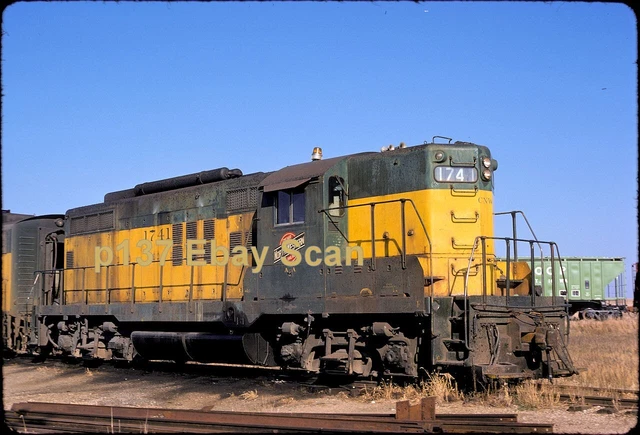 CNW Chicago & North Western GP-9 1741 ORIGINAL 1974 Kodachrome Slide
