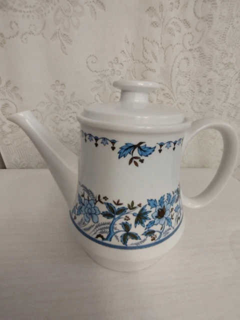 Noritake Blue Moon 9022 Teapot, 6 cups, 6 saucer, 6 Bread plates, sugar bowl & l Noritake Blue Moon 9022 Teapot, 6 cups, 6 saucer, 6 Bread plates, sugar bowl & l