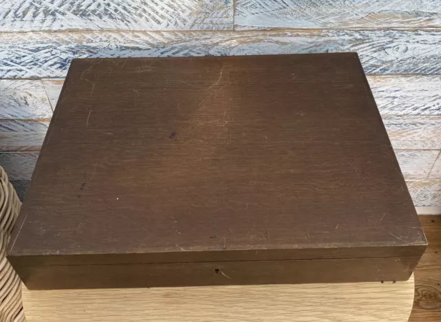 Caja de cantinas de madera vintage vacía Walker & Hall con cerradura pero sin llave