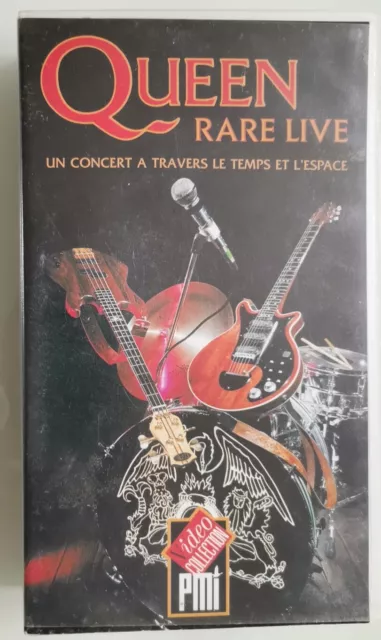 2 VHS QUEEN "Rare Live-Un Concert A Travers Le Temps Et L'Espace" + 1 DVD offert