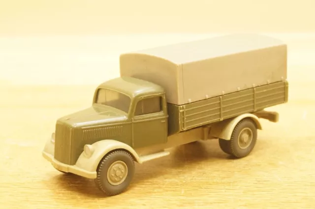 HO 1:87 WIKING 840/04D OPEL BLITZ Pritschen LKW " olivgrün " Neuw. (A)