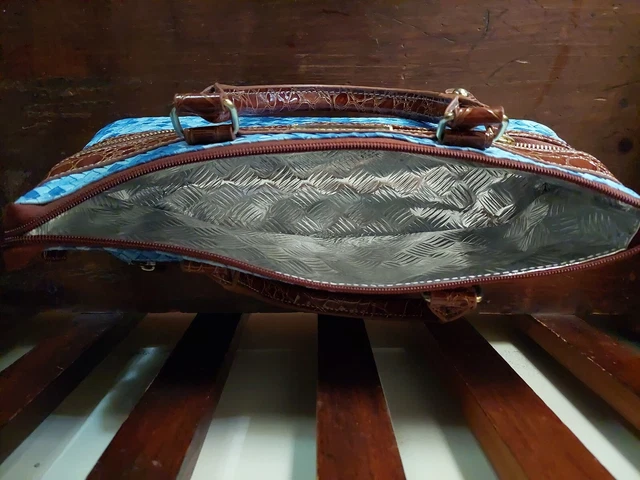 Samantha Brown Designer Purse Handbag Blue Woven Elongated Cute!! 4