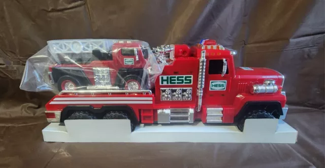 Hess 2015 Fire Truck and Ladder Rescue