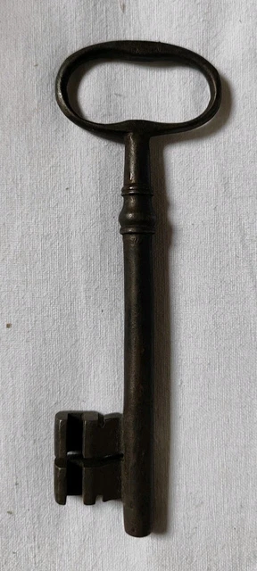 4 Anciennes CLEFS de serrure porte ou coffre en fer forgé Af