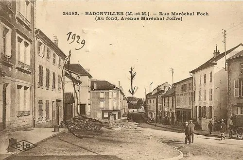 Cp Badonviller Rue Marechal Foch