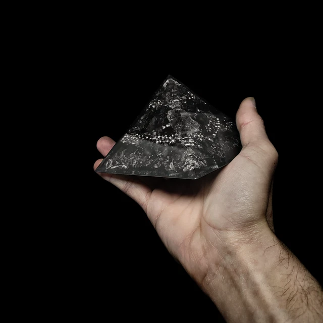 Große Orgonit Pyramide "Schemen" Esoterisches Orgon | Rauchquarz | Bergkristall