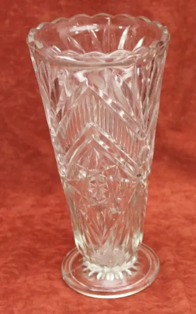 Schöne dekorative alte Vase--dickes Pressglas-Höhe ca 24 cm, D2.3