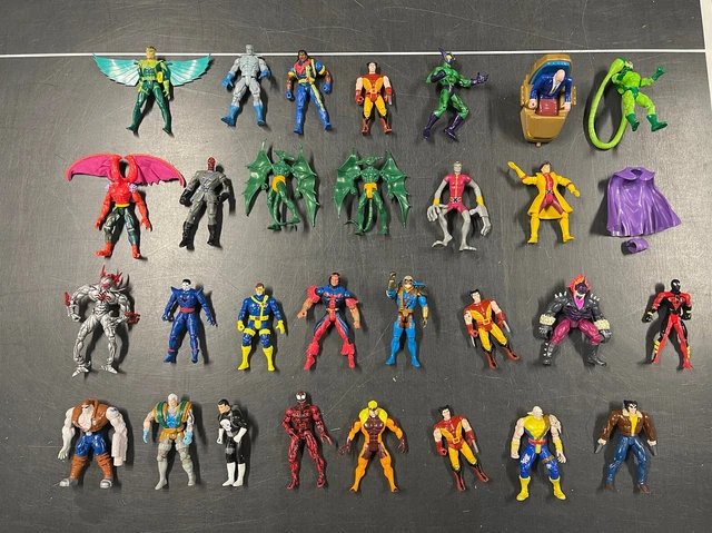 VTG Lot 1990s Toy Biz Marvel X-Men Superheroes Action Figures w/Some accessories