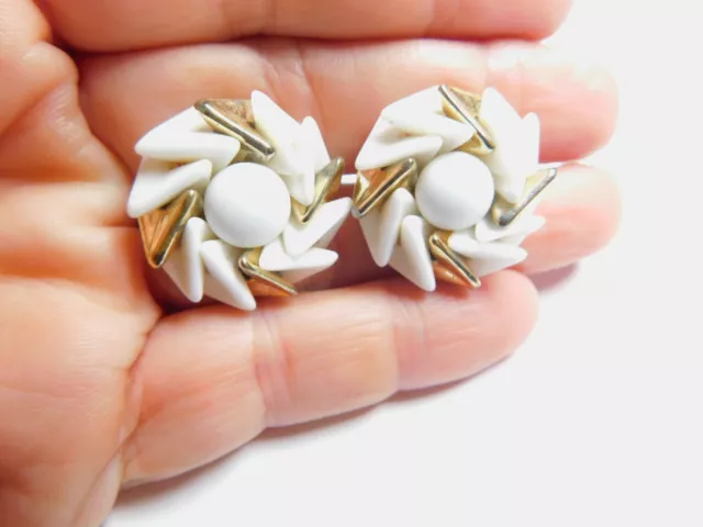 White Milk Glass Gold Tone Metal Pinwheel Screw Back Earrings Japan Vintage
