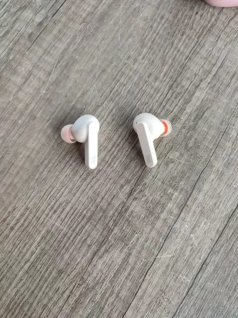 JBL Live Pro+ TWS Bluetooth In-Ear-Kopfhörer - Beige