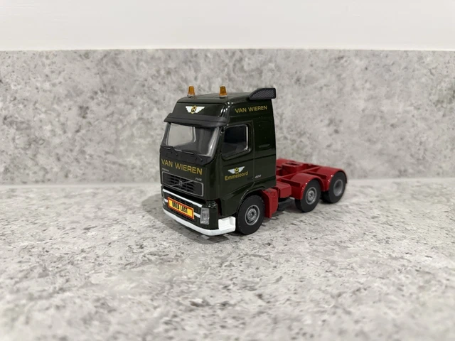 LION CAR VOLVO FH 12 LIPTON ICE TEA TRUCK 1:50 IN BOX
