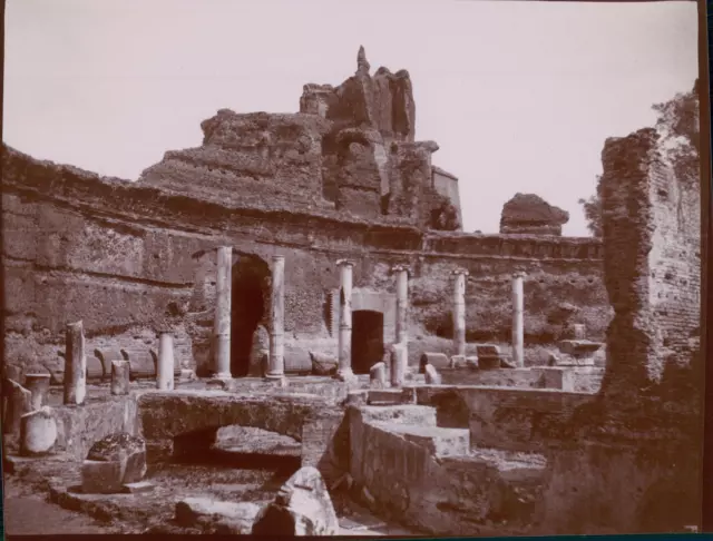 Italie, Tivoli, Villa d Hadrien, la salle à manger, ca.1900, Vintage citrate pri