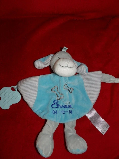 Peluche Doudou Plat Tom & kiddy Bisous d’Ange Chien Bleu Gris Brodé EVAN