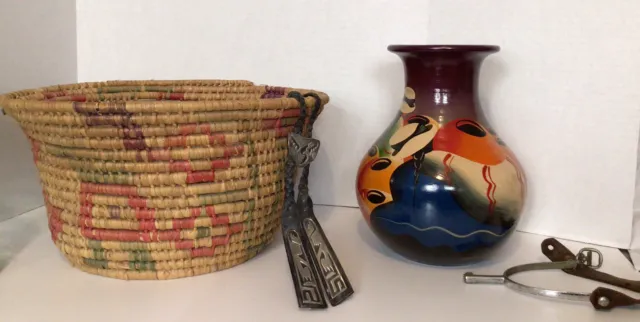 Beautiful mexican straw basket. Women and floral design. Western design. Big