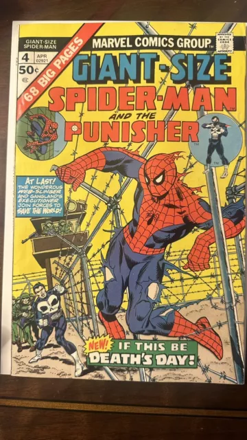 Marvel: Giant Size Spider-Man & the Punisher #4 (1975) 3RD PUNISHER APPEARANCE!!