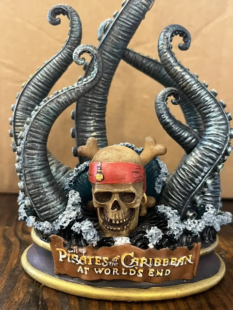 DISNEY PIRATES OF The Caribbean At Worlds End Skull And Kraken Figurine ...