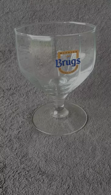 Ancien Verre à Bière Brugs sur Pied