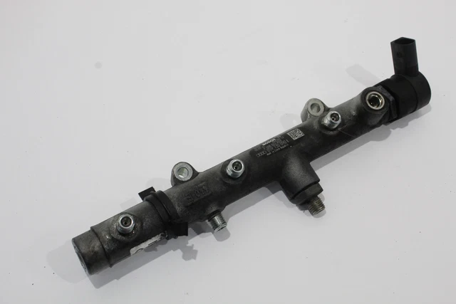 Audi A6 4F C6 2.7TDi V6 Diesel OS Right Upper Fuel Rail 059130090K