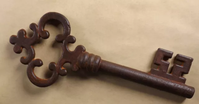 Cast Iron Vintage-Style Key, large, skeleton, Victorian, master