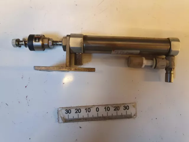 SMC CJ2L16-60-DAL00087 Round Body Cylinder+JA15-5-080 Floating Dichtung