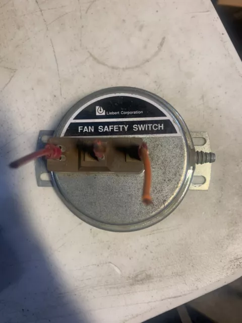 Liebert Corporation Fan Safety Switch Fp4022 1/2 Psi 15A 15 A Amp 277 Vac 2